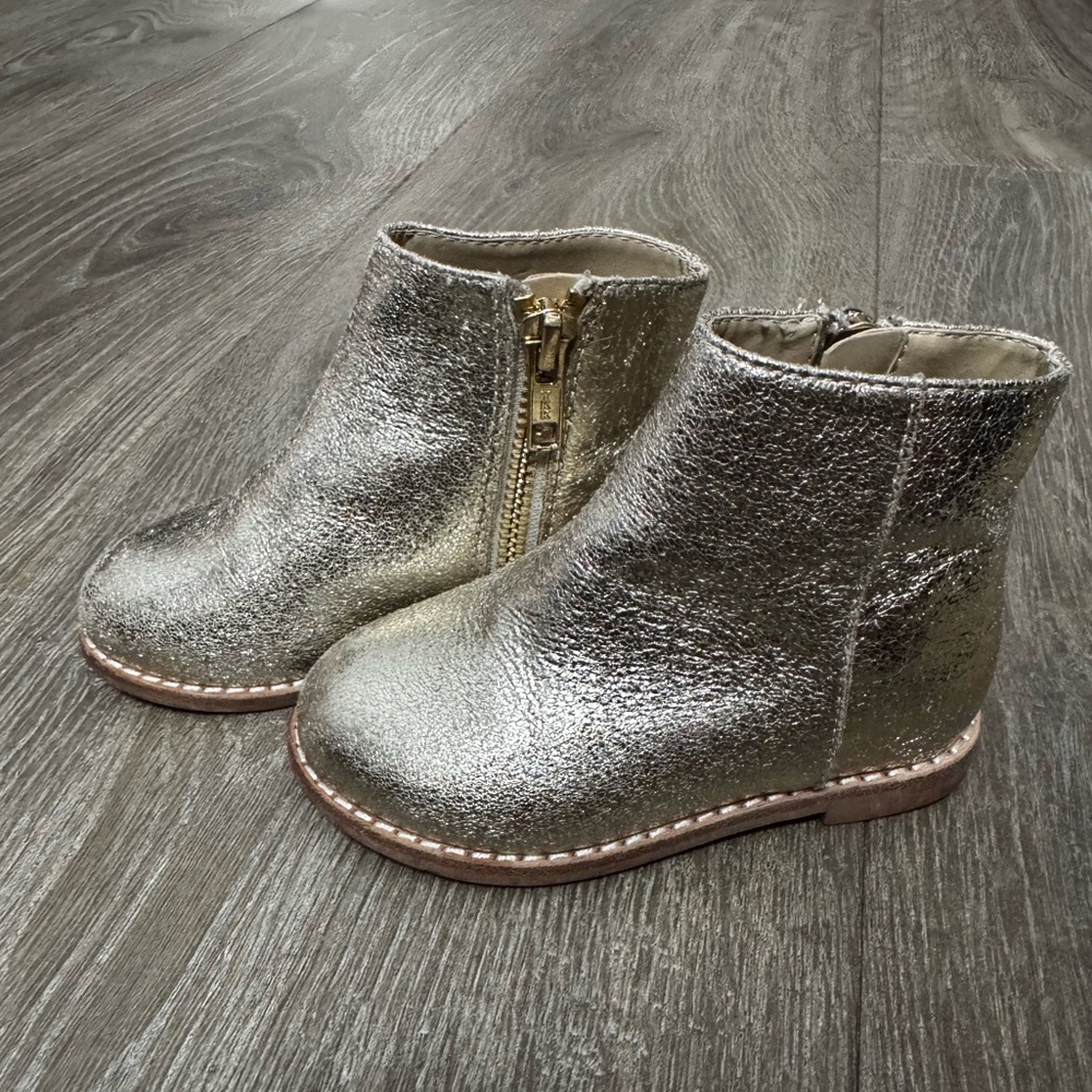 Janie & Jack Kids Gold Ankle Boots (size 6)